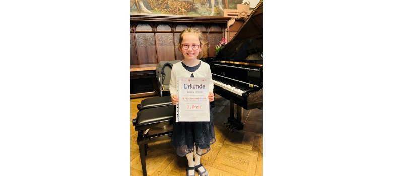 Isabel Lingenhöl erlangte in der Altersklasse I b den 1. Platz beim 8. Klavierwettbewerb der Landesverbände der Musikschulen aus Luxemburg, dem Saarland und Rheinland-Pfalz