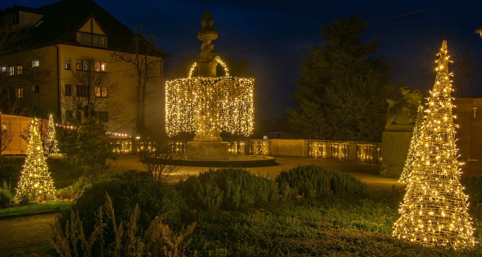 Oberer Kurpark beleuchtet Oberer Kurpark beleuchtet