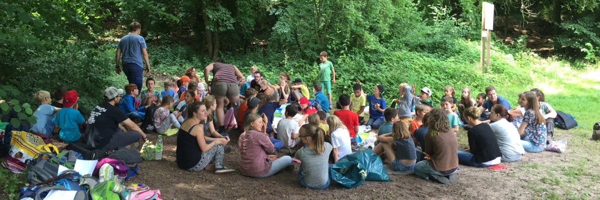 Kinder beim Ferienprogramm