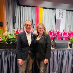 Beigeordneter Gerd Ester und Sozialdezernentin Angela Strobel