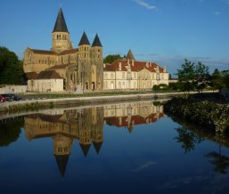Basilika von Paray-le-Monial Basilika von Paray-le-Monial