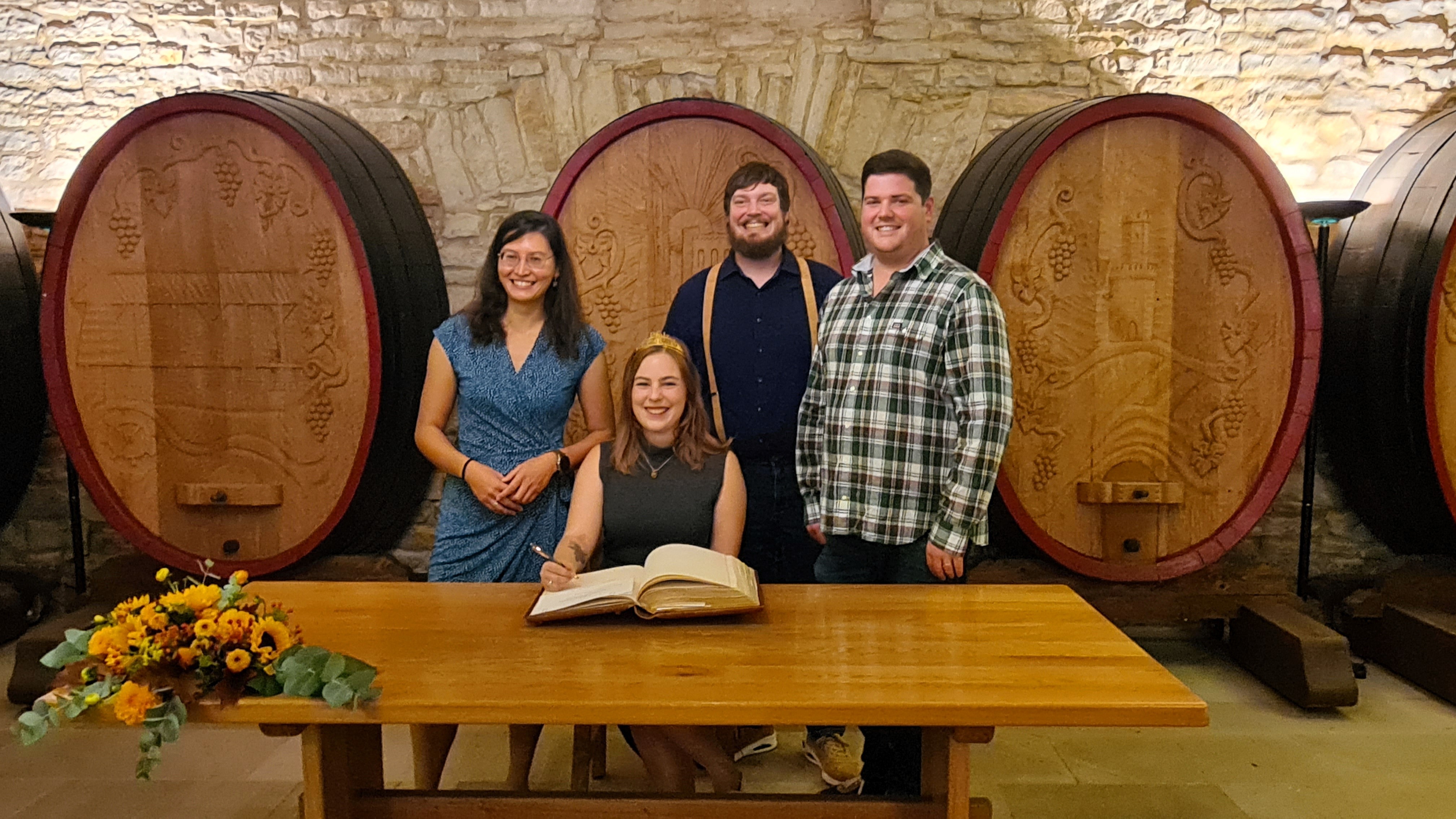 v.l.n.r. Bürgermeisterin Natalie Bauernschmitt, Pfälzische Weinkönigin Denise Stripf, Florian Barth, Vorsitzender der Jungwinzer und André Hauer, Vorsitzender des Weinbauvereins Bad Dürkheim