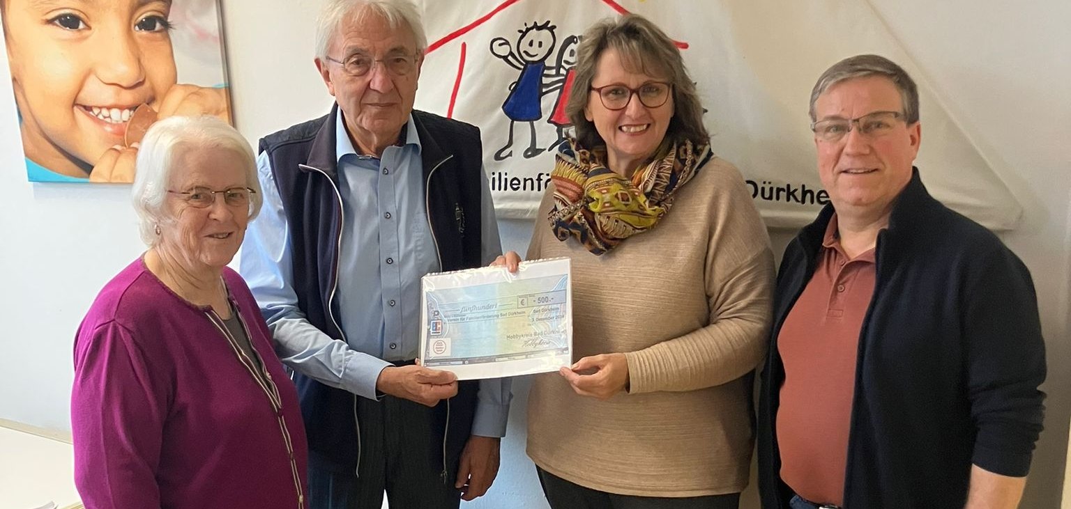 Spendenübergabe ans MGH | Kunsthandwerkermarkt