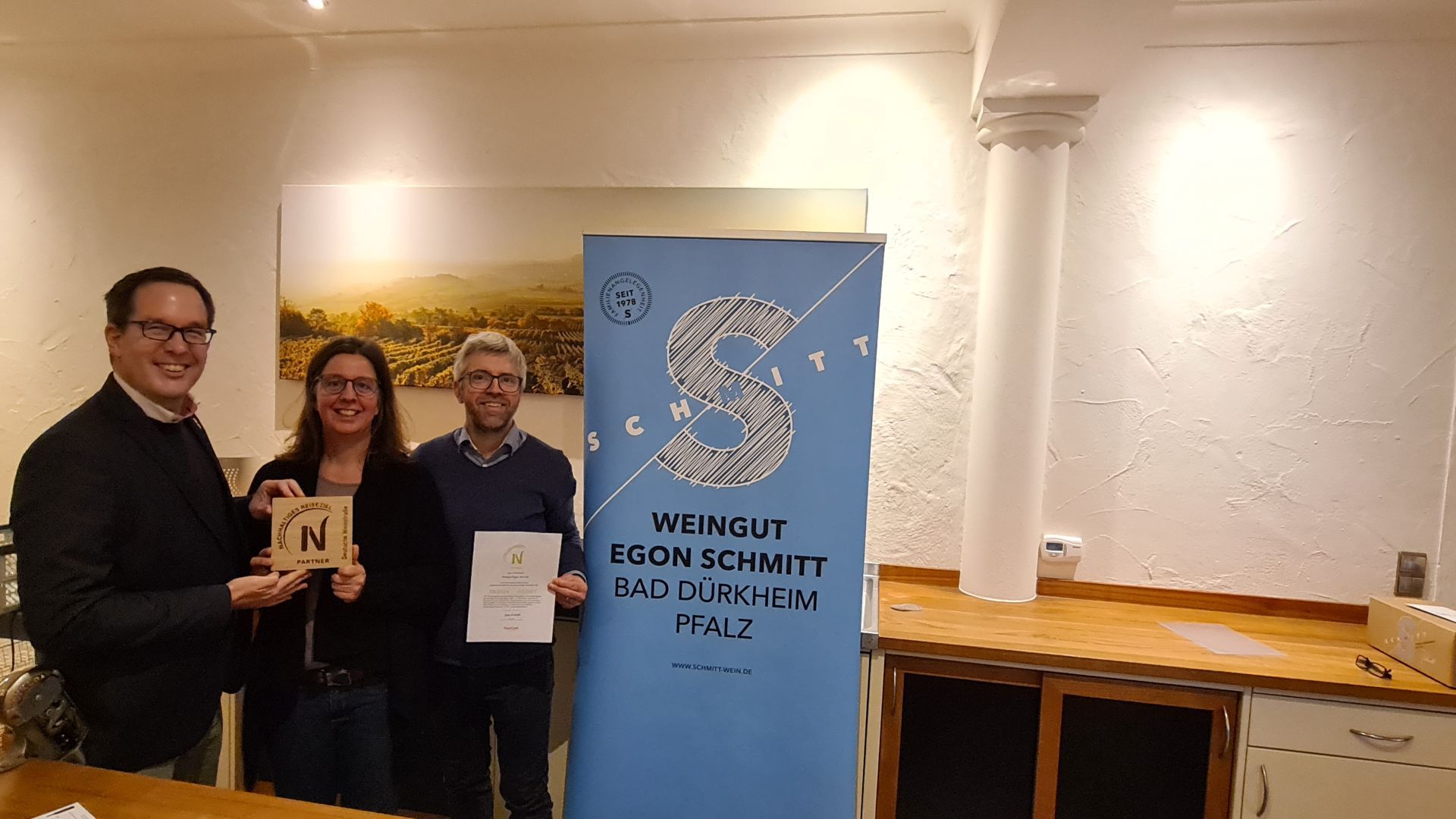 Verleihung Auszeichnung für das Weingut Egon Schmitt