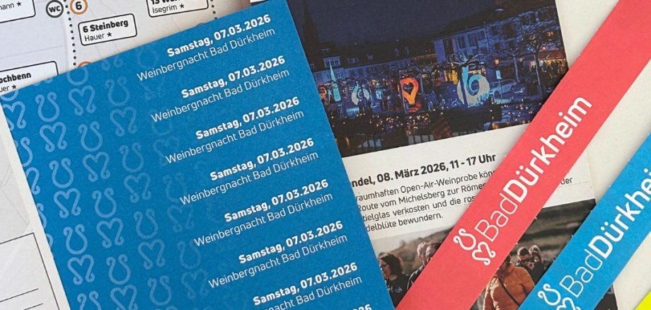 Weinpässe und Flanierbändchen für die Weinbergnacht 2026