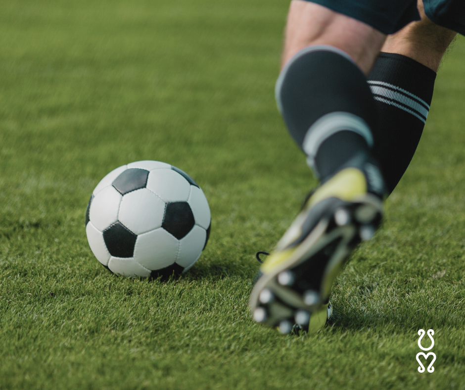 Fussballschuh mit Fussball