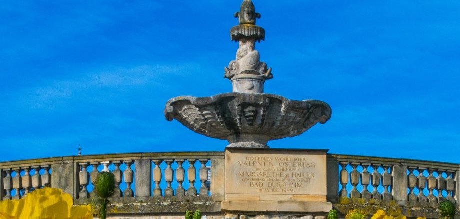 Valentin-Ostertag-Brunnen im Kurpark Bad Dürkheim
