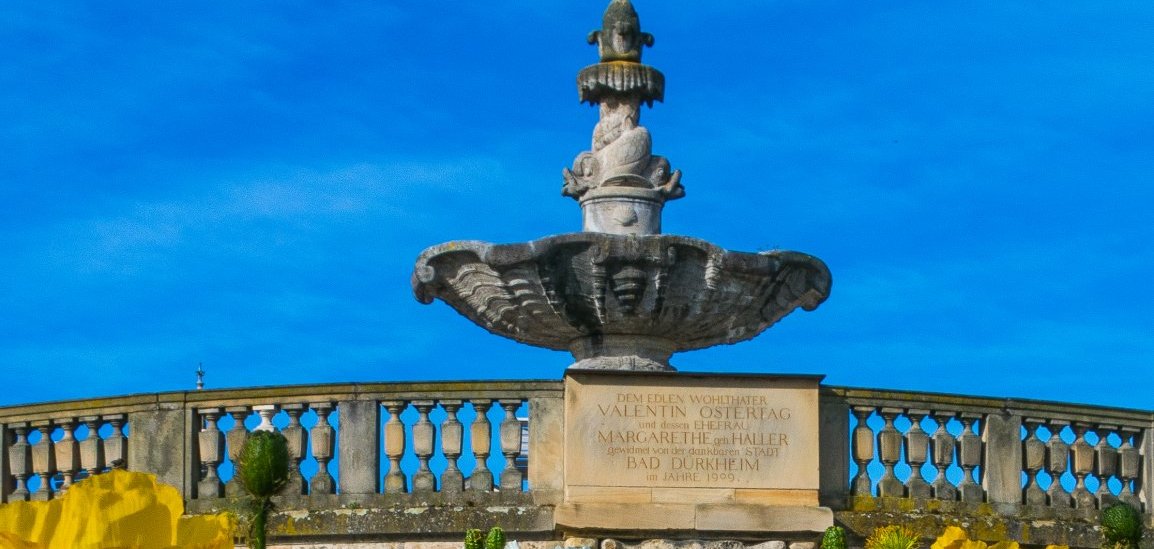 Valentin-Ostertag-Brunnen im Kurpark Bad Dürkheim
