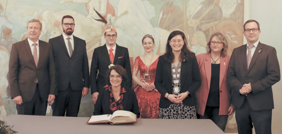 Schauspielerin Ulrike Folkerts wird mit dem 51. Goldenen Winzer geehrt