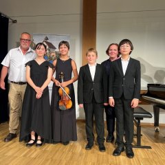 Karle Kunc Musikwettbewerb 2026: Preisträger Musikpreis für junge Talente der Rotary Clubs Deidesheim-Mittelhaardt & Bad Dürkheim, also Luise Bold (Klavier) & Anna Klein (Violine) | AG III | 1. Preis und Maximilian Jiarui Römer (Klavier) & Sebastian Gabriel Huber (Horn) | AG II | 1. Preis Karle Kunc Musikwettbewerb 2026: Preisträger Musikpreis für junge Talente der Rotary Clubs Deidesheim-Mittelhaardt & Bad Dürkheim, also Luise Bold (Klavier) & Anna Klein (Violine) | AG III | 1. Preis und Maximilian Jiarui Römer (Klavier) & Sebastian Gabriel Huber (Horn) | AG II | 1. Preis