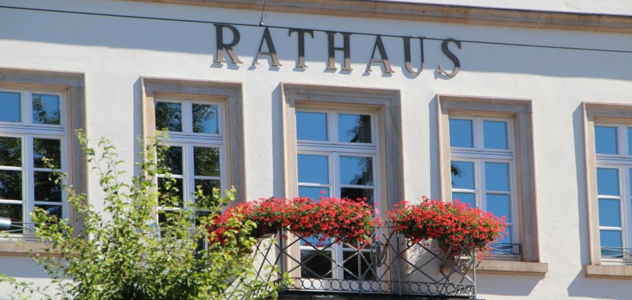 Rathaus von Bad Dürkheim Rathausgebäude der Stadt Bad Dürkheim in der Frontansicht mit Schriftzug Rathaus